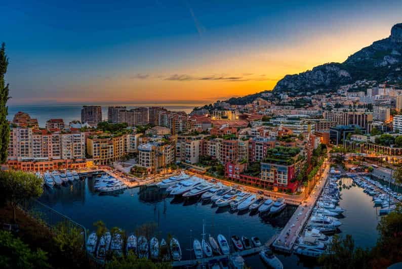 Monaco, Monte Carlo, Eze Landscape Day & Night Private Tour - Discovering Monaco’s Old Town: Palaces and Ocean Views