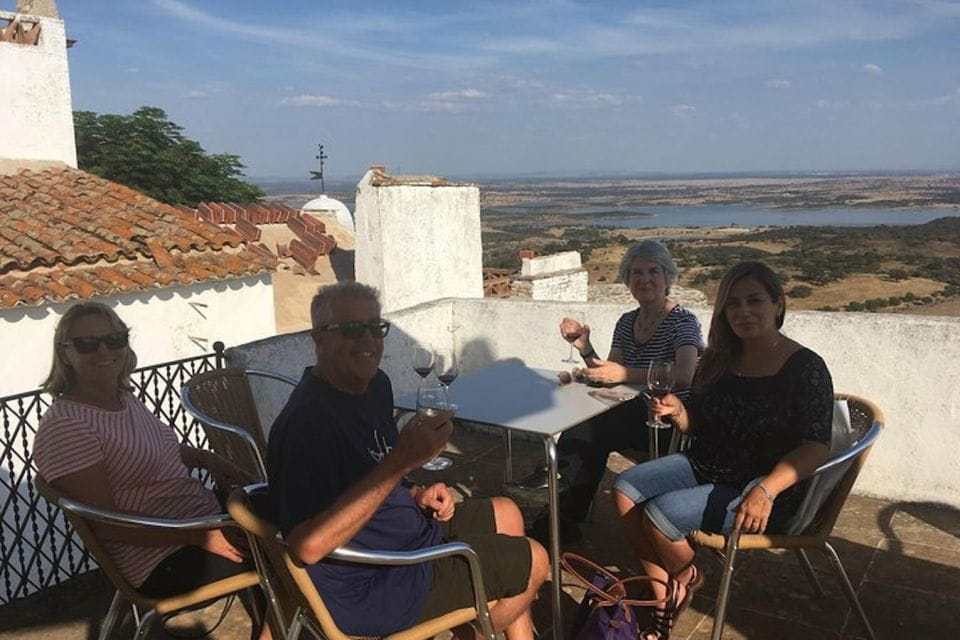 Monsaraz and Wine Guided Tour From Évora - Meeting Point