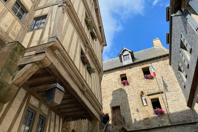 Mont Saint-Michel Small-group 2 to 7 people from Paris - Fully Detailed Itinerary Breakdown