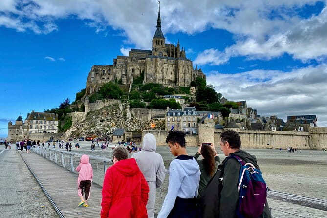 Mont Saint-Michel Small-group 2 to 7 people from Paris - FAQ