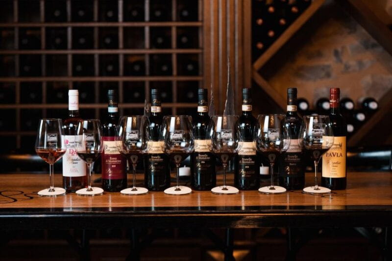 Montalcino: Premium Wine Tasting with light-lunch and Tour - Entering the World of Paradiso di Cacuci: A Warm Welcome