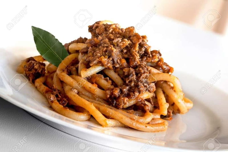 Montalcino: Wine Tasting and Tuscan Lunch - Exploring the Cellar and Tasting the Wines