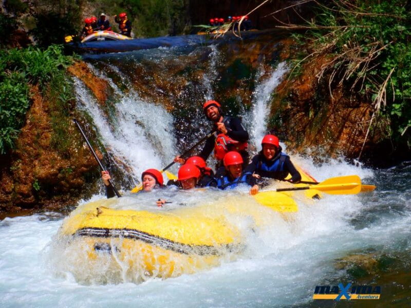 Montanejos: Guided Whitewater Rafting Adventure - Who Should Book This Tour?