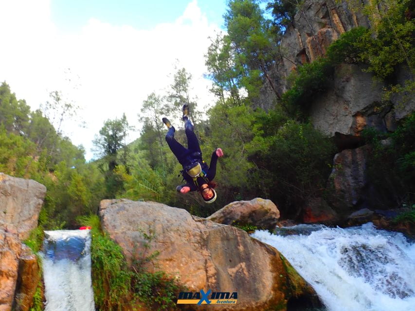 Montanejos: Guided Whitewater Rafting Adventure - Experience Highlights