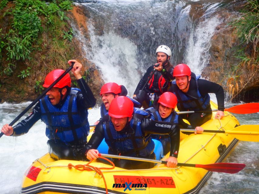 Montanejos: Guided Whitewater Rafting Adventure - Safety and Professionalism