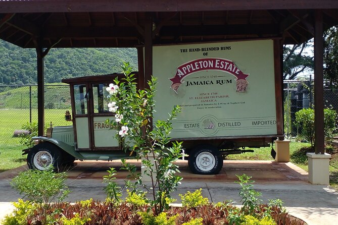 Montego Bay Airport Private Taxi Transfer To Negril Hotels - Cancellation Policy