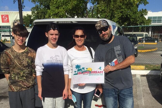 Montego Bay Airport Transfer to Hilton Rose Hall - Seamless Experience