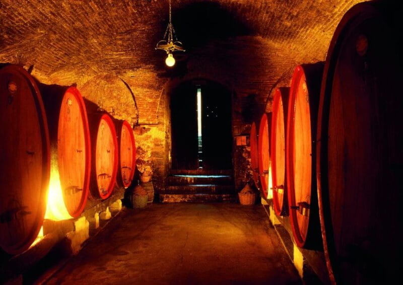 Montepulciano: Guided Walking Tour and Food Tasting - Key Points / Takeaways