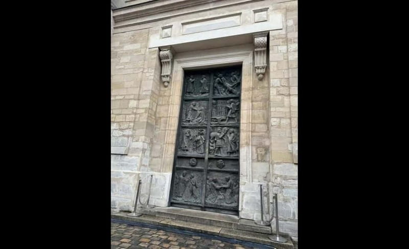 Montmartre for Art Lovers - Walking tour with Expert Guide - Value and Suitability