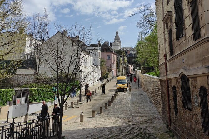 Montmartre Walking Guided Tour - What Really Sets This Tour Apart
