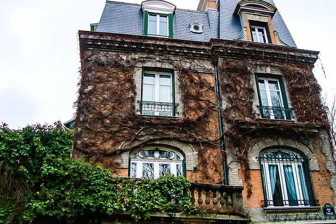 Montmartre Walking Tour with a Private Local Guide - Frequently Asked Questions