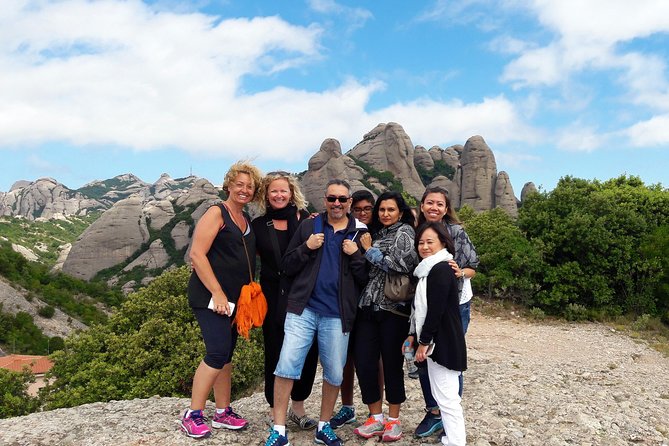 Montserrat Half Day With Cable Car and Easy Hike From Barcelona - Cable Car Experience