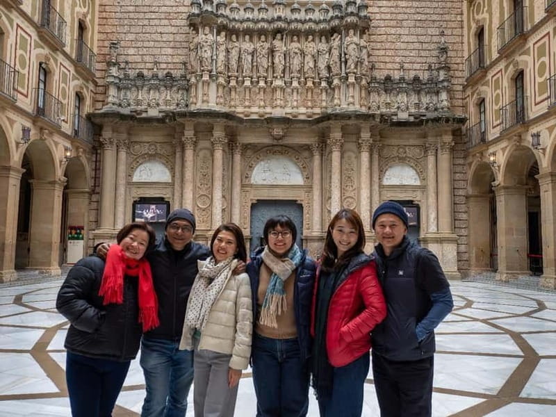Montserrat: Private Professional Photoshoot - Exploring the Montserrat Private Photoshoot: A Visual Treat in Catalonia