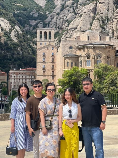 Montserrat - the Mystery of Catalonia - Homemade Lunch and Photo Session