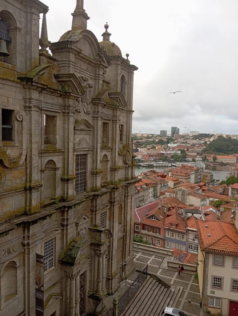 Monumental and historical Oporto with the Stock Exchange Palace - FAQs