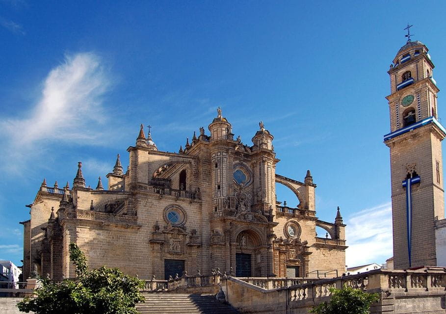 Monumental Jerez Guided Tour - Inclusions and Accessibility
