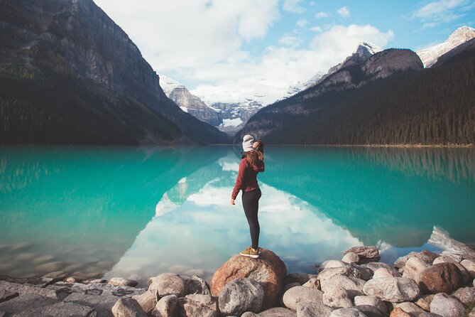 Moraine Lake & Lake Louise Sunset & Wildlife Adventure - Meeting and Pickup