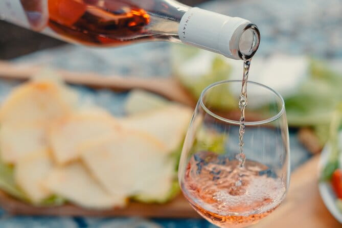 Morigine Wine Lovers-Aperitif in the Vineyard at Sunset - Who Will Appreciate This Experience Most?