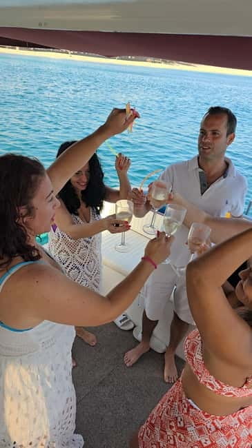Morro Jable: boat tour for private group. Food and drink. - FAQ