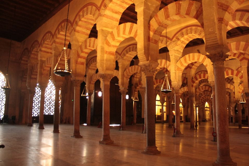Mosque-Cathedral of Cordoba: Entry Ticket and Guided Tour - Meeting Point and Accessibility