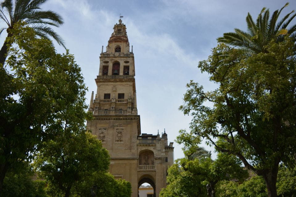 Mosque-Cathedral Small Group Guided Tour - Logistics & Accessibility