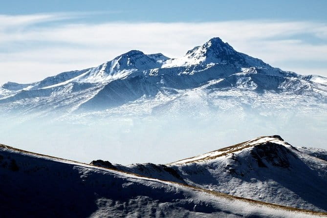 Mount Aragats, Amberd Fortress, Saghmosavank Monastery, Alphabet - private tour - Dining and Practicalities