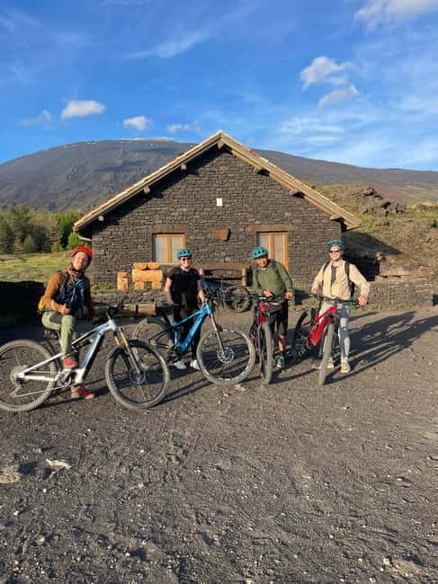 Mount Etna: All around on E-Bike - FAQ