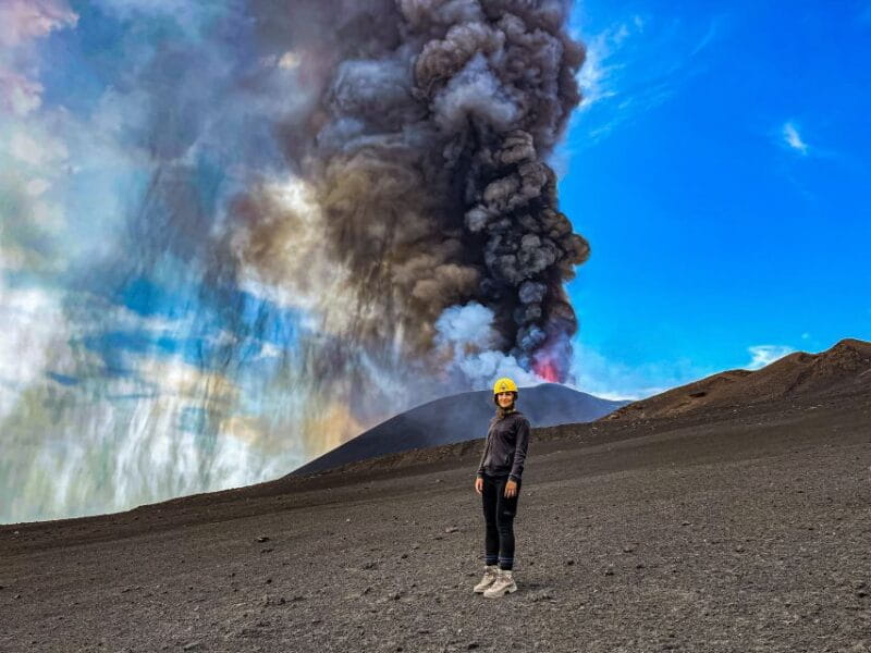 Mount Etna: Central Crater Guided Hike for Advanced Hikers - Descending the Volcano: A Downhill Challenge