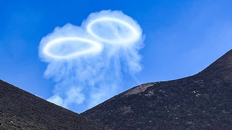 Mount Etna: Trek to 3000m with cable car and jeep - The Trek to 3,000 meters: what to expect