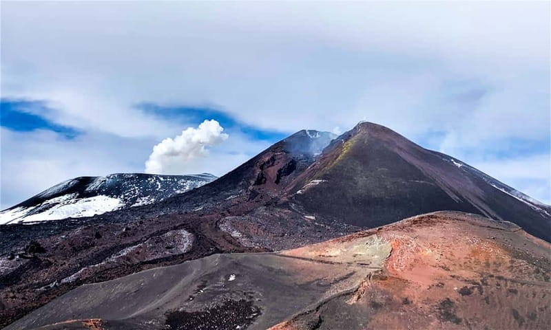 Mount Etna: Trek to 3000m with cable car and jeep - Who should consider this tour?