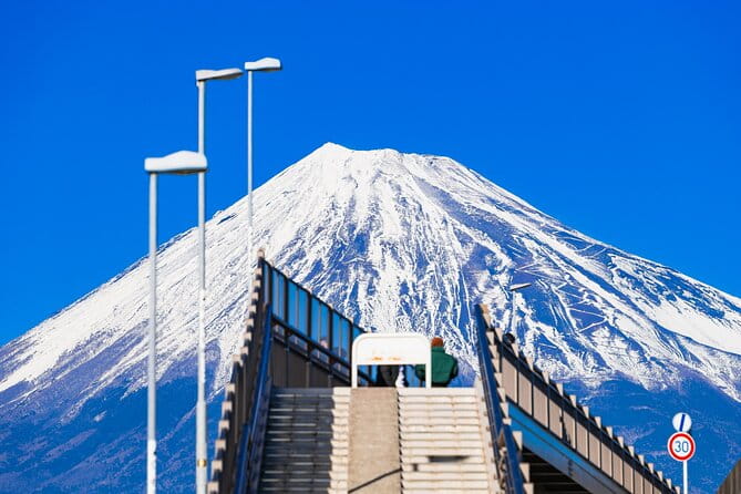 Mount Fuji 5 Iconic Instagrammable Spots Tour - Itinerary and Highlights