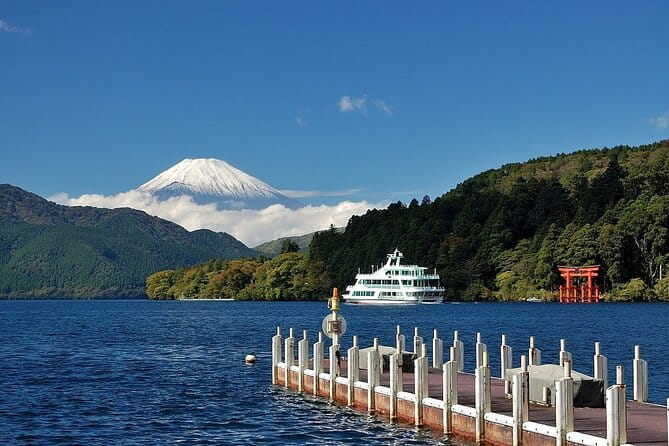 Mount Fuji & Hokane Lakes With English-Speaking Guide - Booking and Reservations
