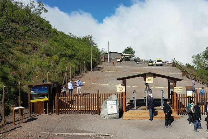 Mount Vesuvius Tour with Entry Ticket & Lunch from Sorrento - Exploring the Itinerary in Depth