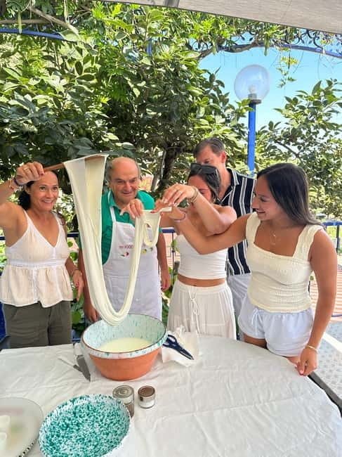 Mozzarella Making Experience (Live it, Discover it, Taste it) - Key points / Takeaways