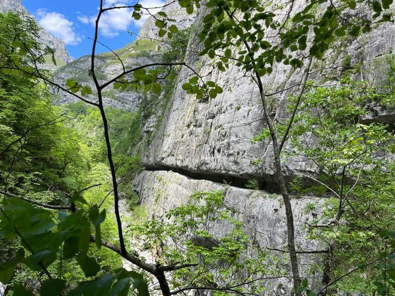 Mrtvica Canyon: A Trail Carved by the Yugoslav Army - Key points / Takeaways