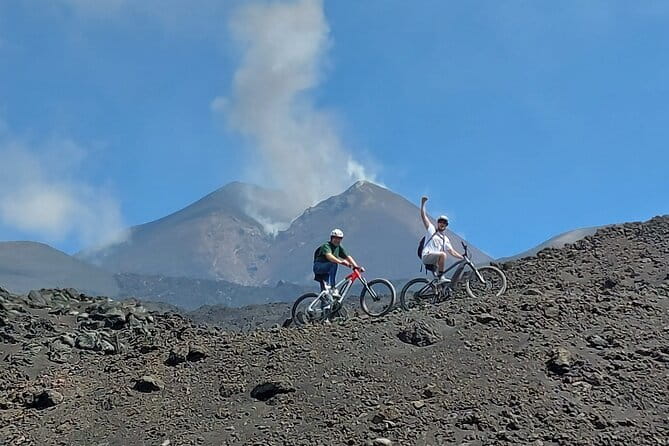 Mt. Etna Cycling to the Top small group - Descent and Off-Piste Riding
