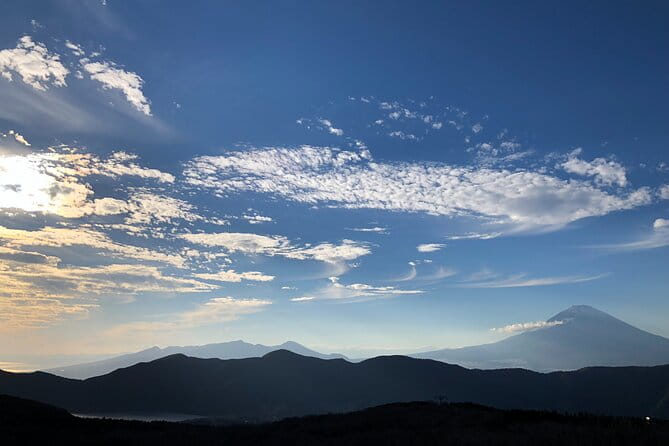 Mt. Fuji & Hakone Tour Tokyo Hotel Pick-Up by Grayline - Exploring Mount Fuji