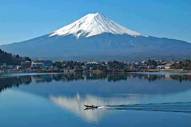 Mt. Fuji Luxury Getaway and Hakone Adventure by Private Car - Key Points
