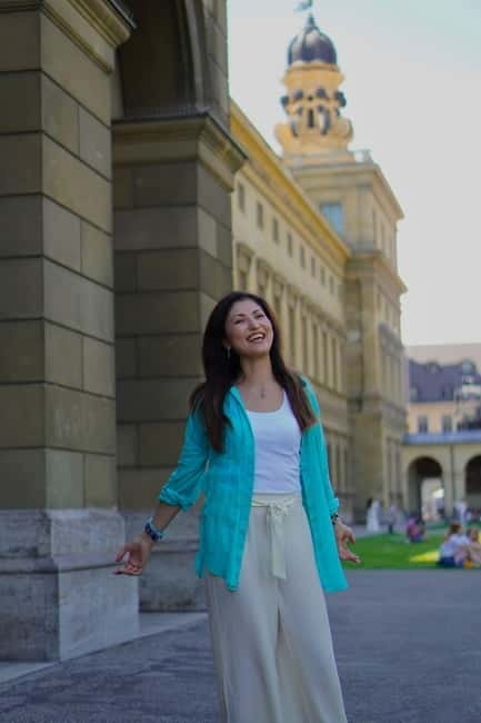 Munich: 13 city highlights - tour with professional photos - The Photographic Experience: Balancing Art and Sightseeing