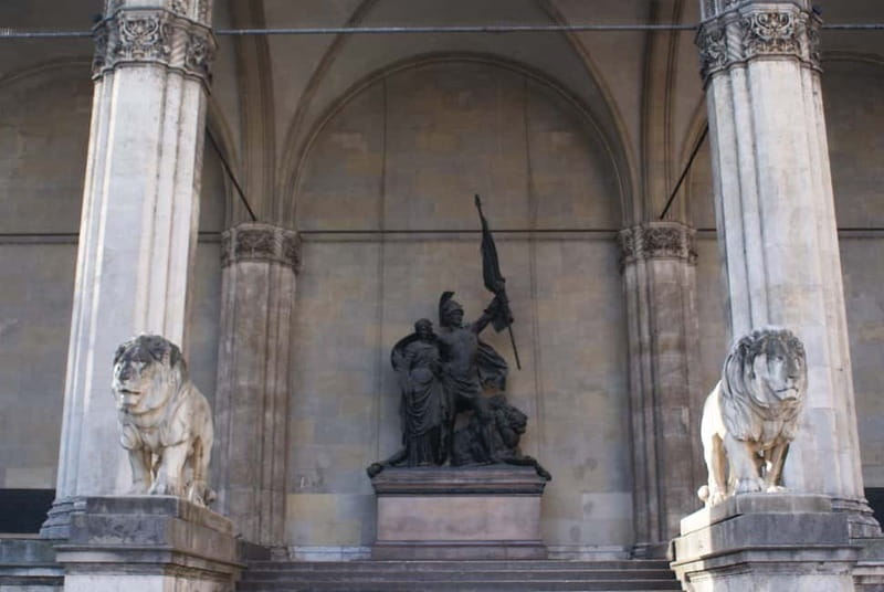 Munich and Nazi History Combination Day Tour Small Group - Exploring Munich and Dachau: An In-Depth Review