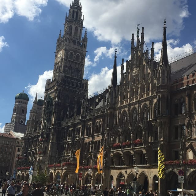 Munich: City Highlights and Beer Garden Walking Tour - Key points / Takeaways