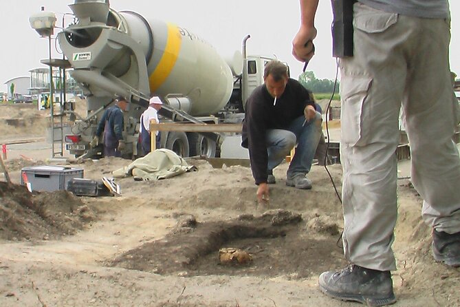 Munich Macabre Group Walking Tour - Meeting and Pickup