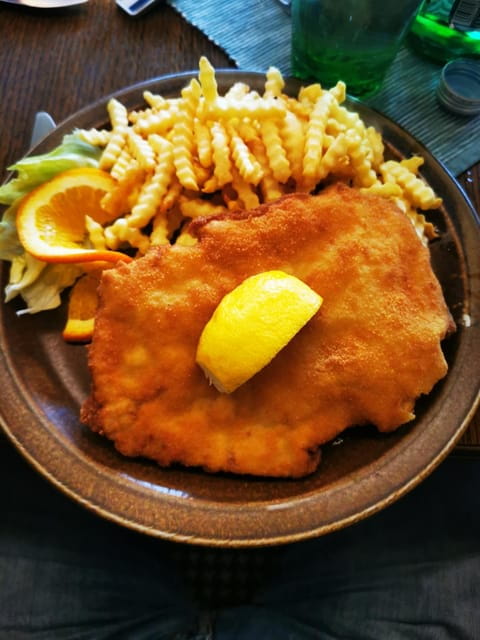 Munich: Mini Classic Bike Tour with Beer Garden Stop at 4 PM - Price and Logistics