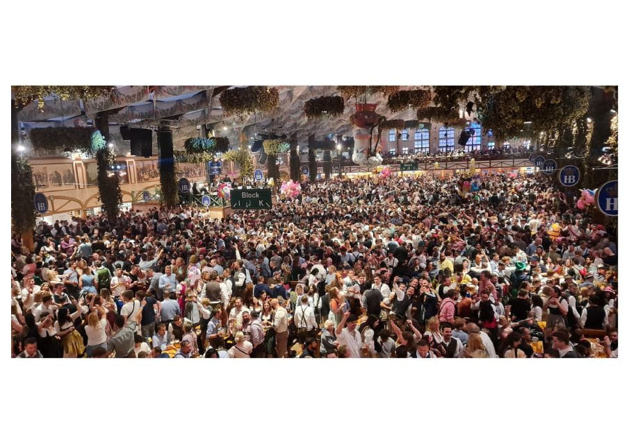 Munich: Oktoberfest Big Beer Tent Evening Table Reservation - Beverages and Food