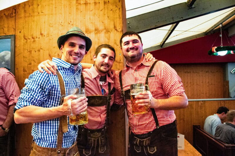 Munich: Oktoberfest Tour with Tent Reservation, Food & Beer - Key points / Takeaways