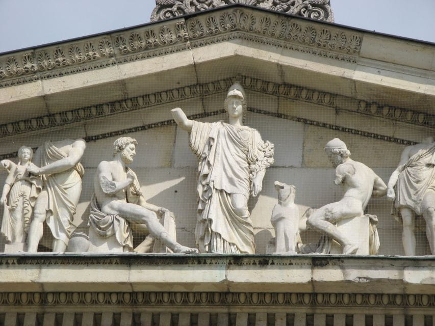 Munich: Private 2-Hour Tour With an Art Historian - Odeonsplatz and Munich Residenz