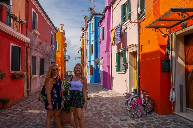 Murano & Burano Islands Guided Small-Group Tour by Private Boat - Group Size and Inclusions