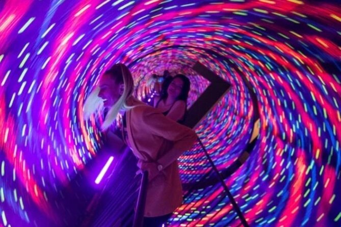 Museum of Illusions Admission in Toronto - Exhibits and Attractions