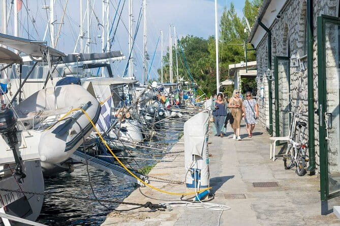 Music Stories of a Corfiot | Intimate concert at the Marina - Practical tips for making the most of your evening