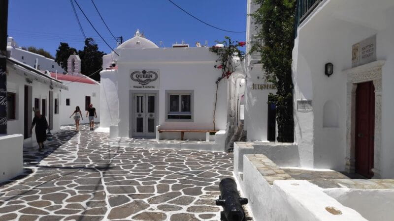 Mykonos: Highlights Walking Tour with a Local - Key points / Takeaways